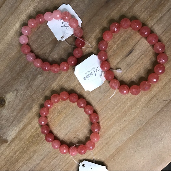 Set of 3 Stackable Stretchy Glass Beaded Bracelets NWT - Picture 2 of 3